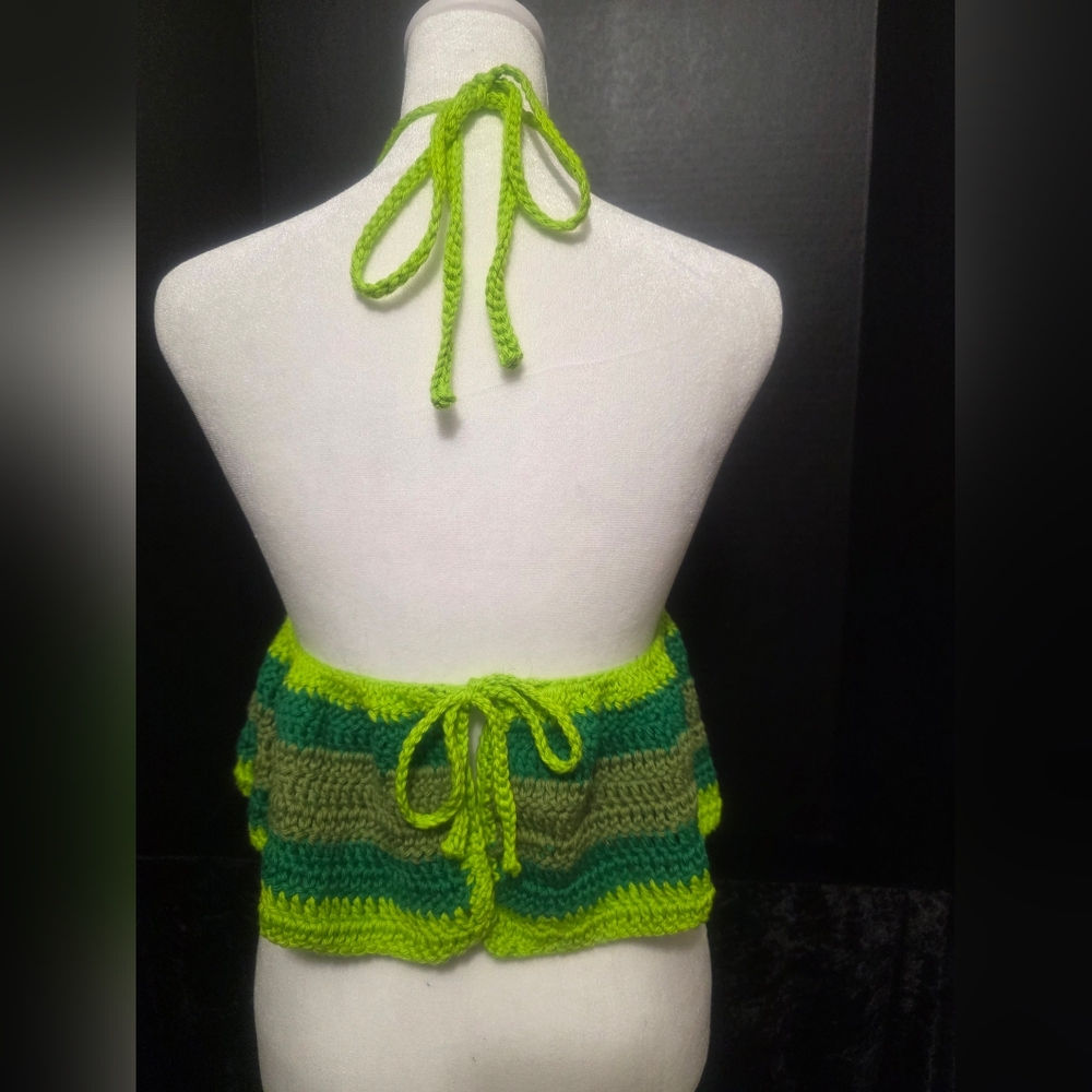 Green Ruffle Crop Top - Picture 4 of 4